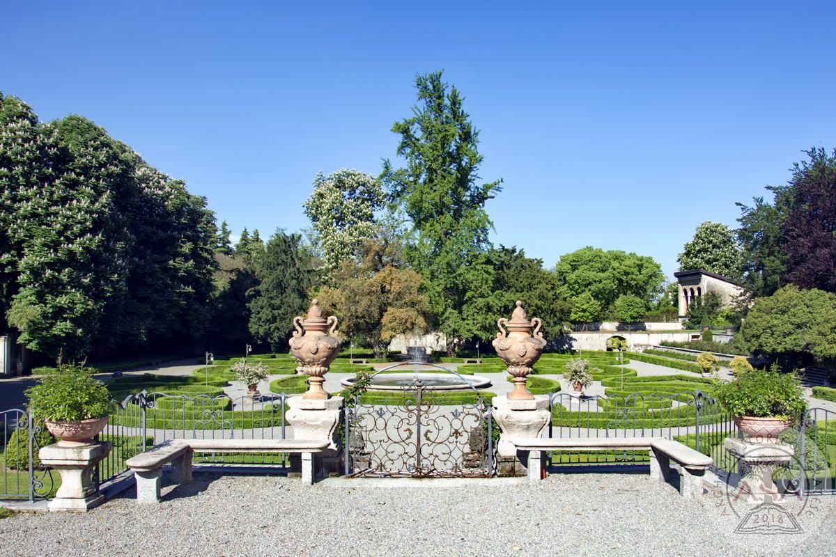 Villa Trivulzio - Esterni - Giardini all'italiana