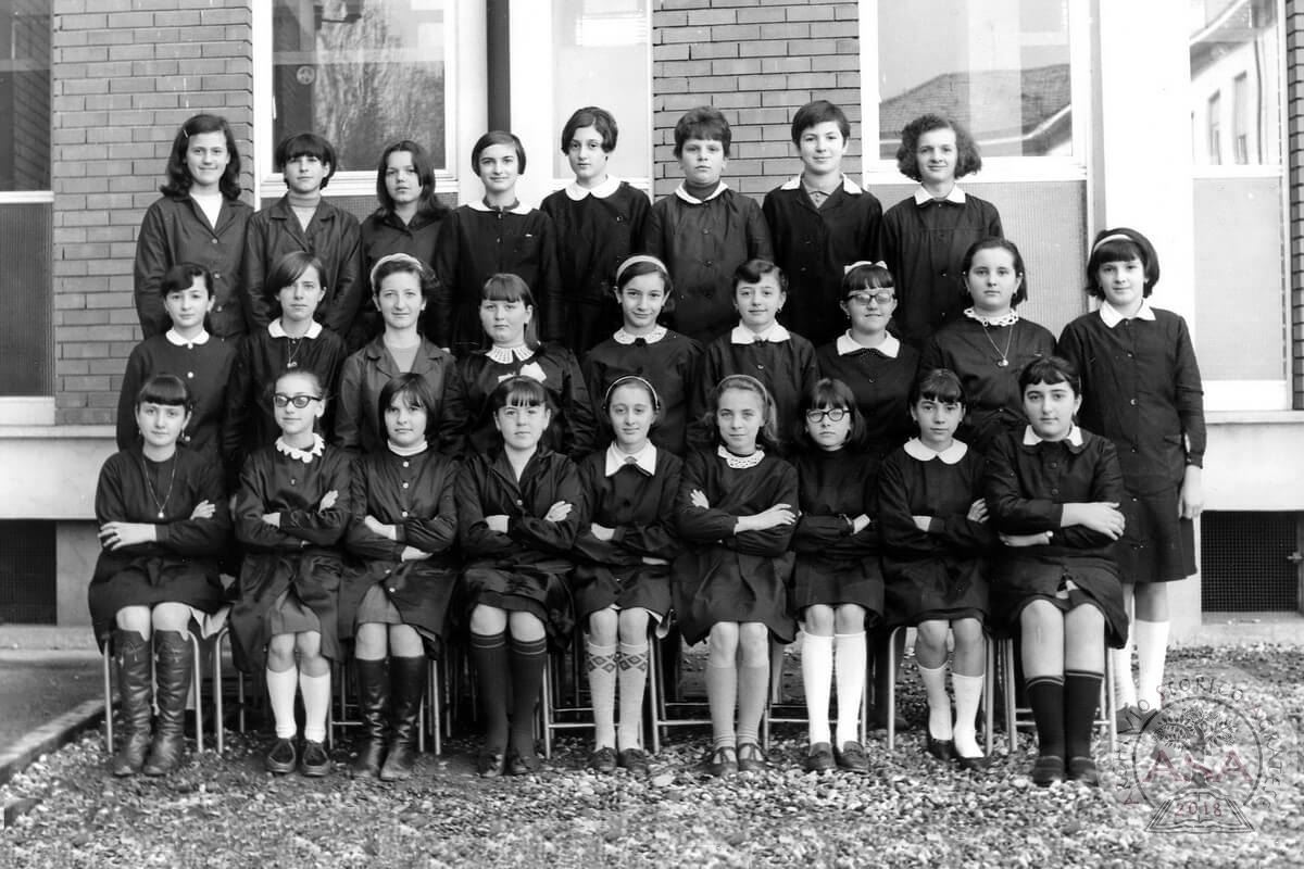 Anno scolastico 1967-1968 - (1B media femminile)