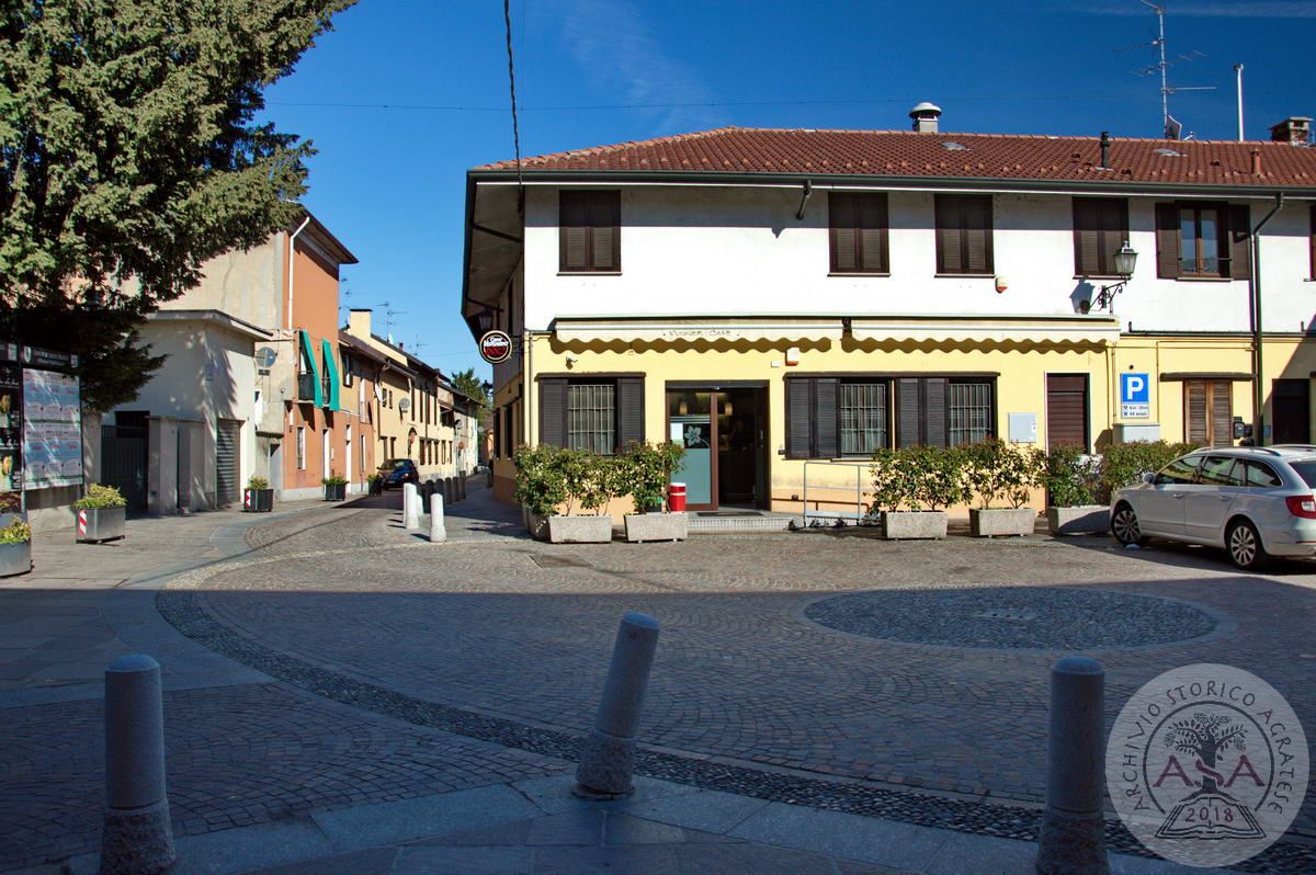 Omate, piazza Martiri della Libertà