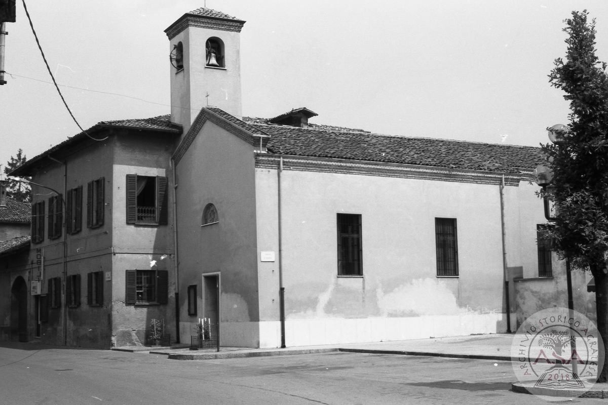 Piazza S. Maria con chiesa