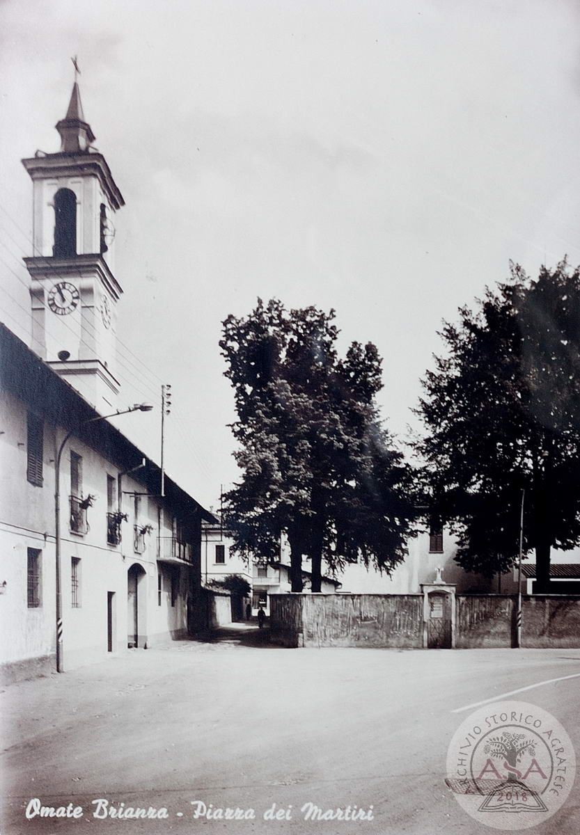 Omate, piazza dei Marrtiri