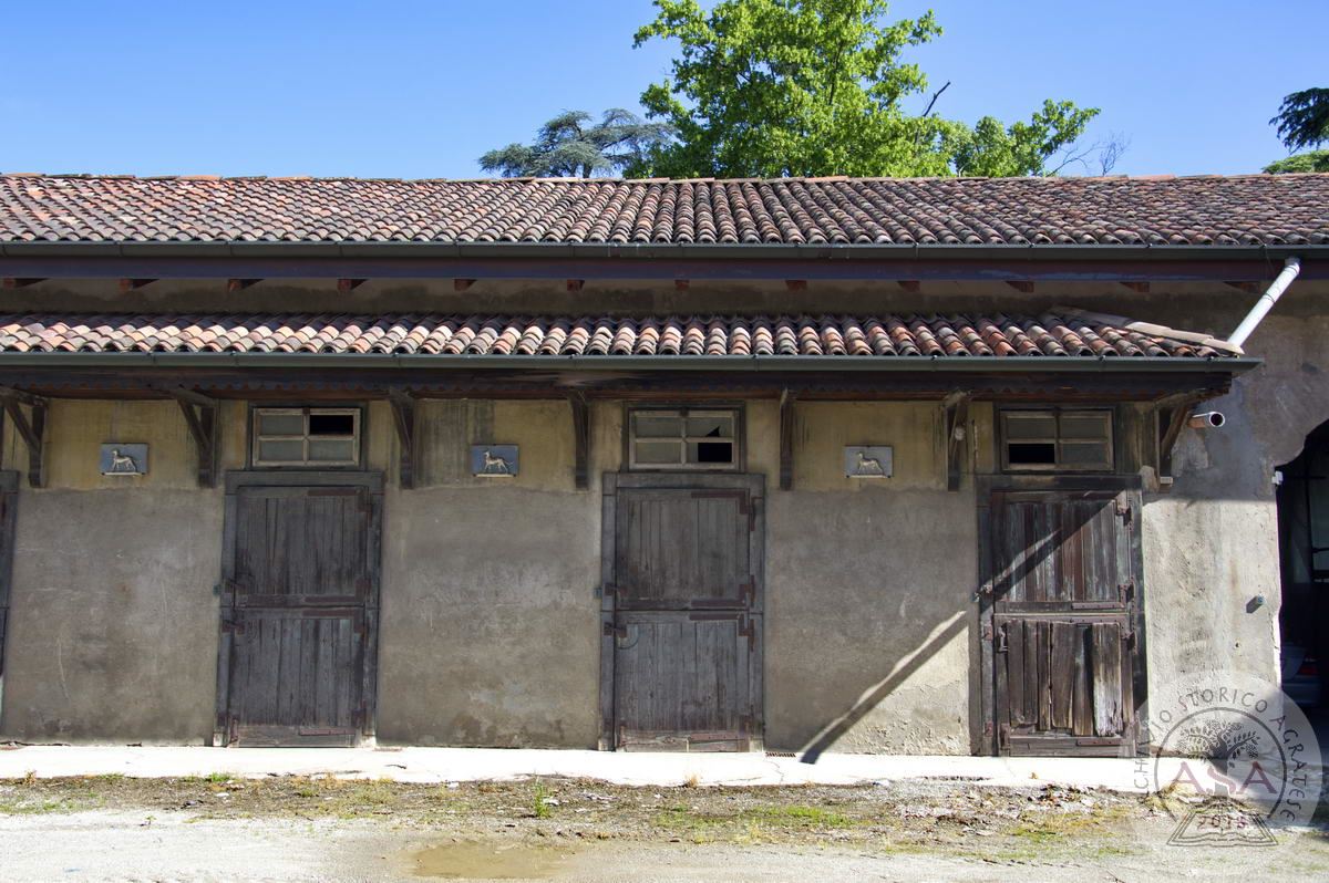 Villa Trivulzio - Esterni - Stalle