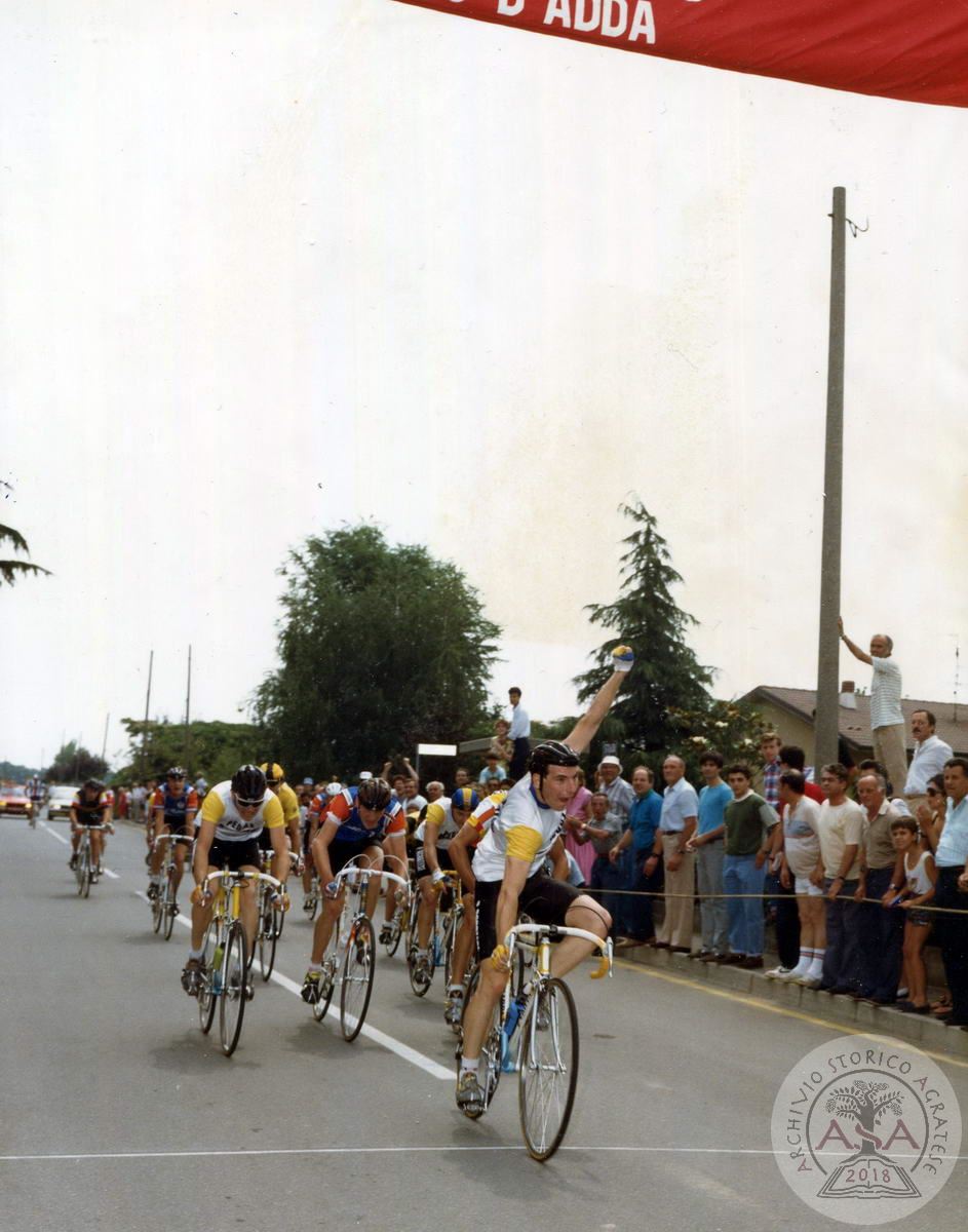 Arrivo di gara juniores - Giovanni Brasi