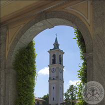 Villa Trivulzio - Esterni - Porticato con vista sul campanile