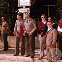 Gruppo di spettatori Con Mario Perego e Brambilla