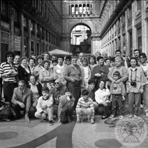 Gruppo in Galleria Umberto a Napoli