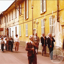Processione con don Gaetano